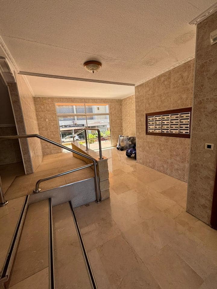 Piso de 3 habitaciones en Benidorm en venta con piscina garaje - 312.000 € (Ref: 9768966)