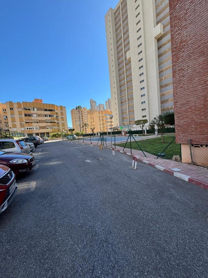 Piso de 3 habitaciones en Benidorm en venta con piscina garaje - 312.000 € (Ref: 9768966)