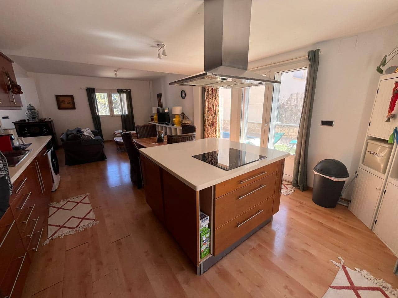 4 bedroom Villa for sale in Alfaz del Pi / L'Alfas del Pi with pool garage - € 398,000 (Ref: 9789627)