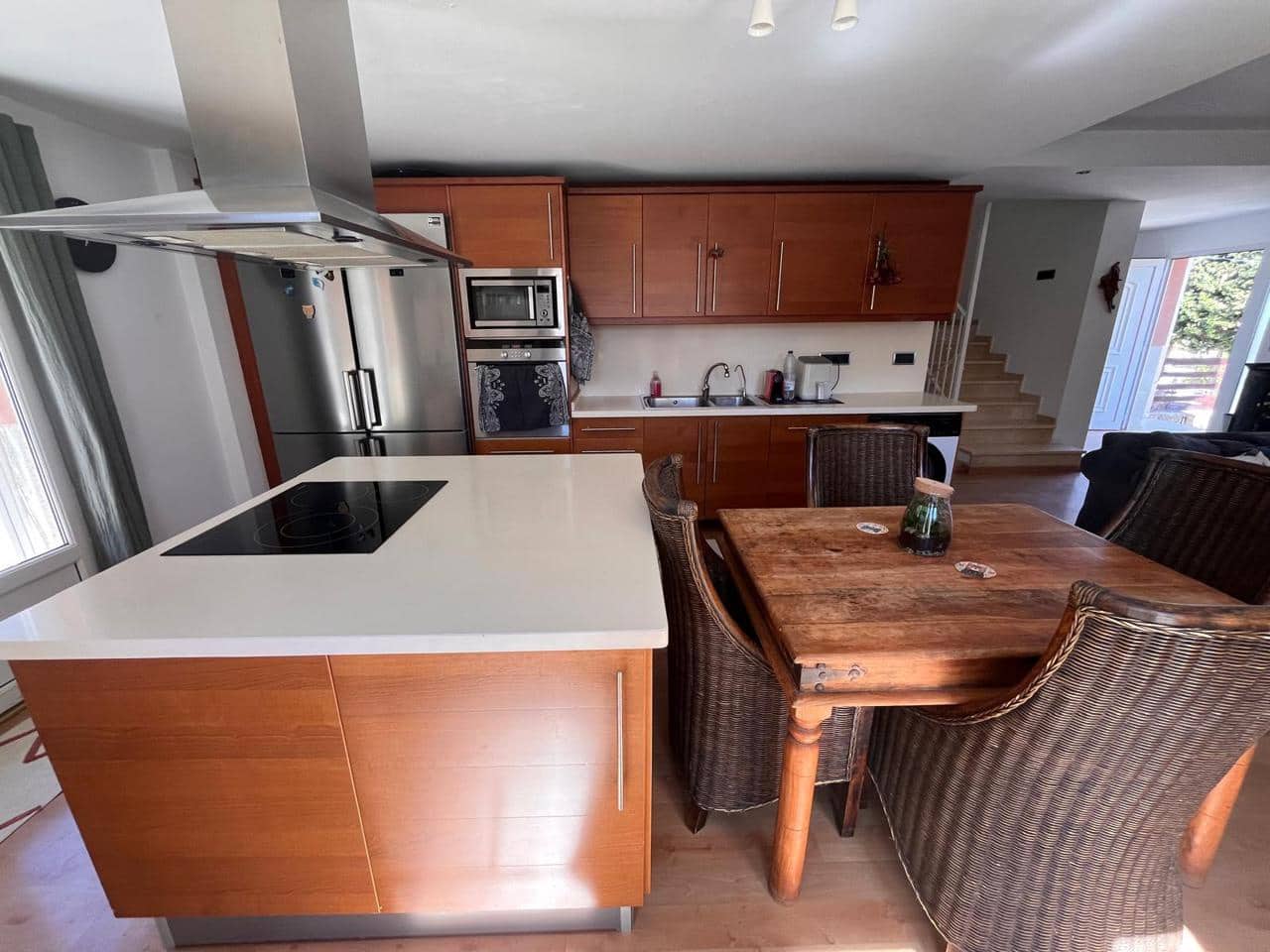 4 bedroom Villa for sale in Alfaz del Pi / L'Alfas del Pi with pool garage - € 398,000 (Ref: 9789627)