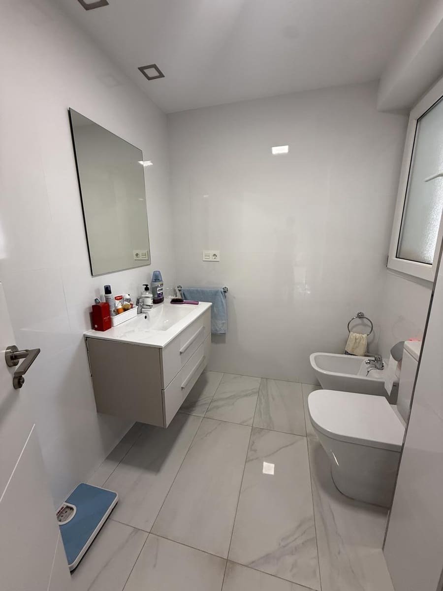 3 sypialnia Mieszkanie na sprzedaż w Benidorm z garażem - 381 900 € (Ref: 9798162)