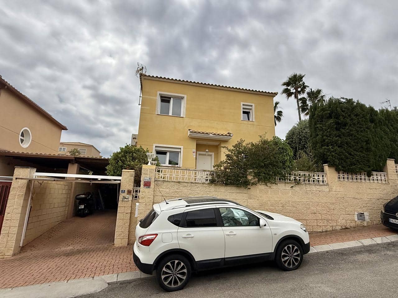 4 soverom Villa til salgs i La Nucia med svømmebasseng garasje - € 598 000 (Ref: 9809815)