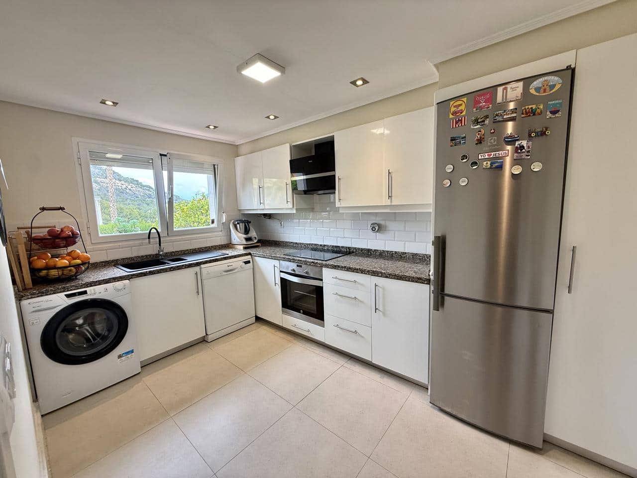 4 soverom Villa til salgs i La Nucia med svømmebasseng garasje - € 598 000 (Ref: 9809815)