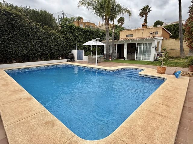 4 chambre Villa/Maison à vendre à La Nucia avec piscine garage - 598 000 € (Ref: 9809815)