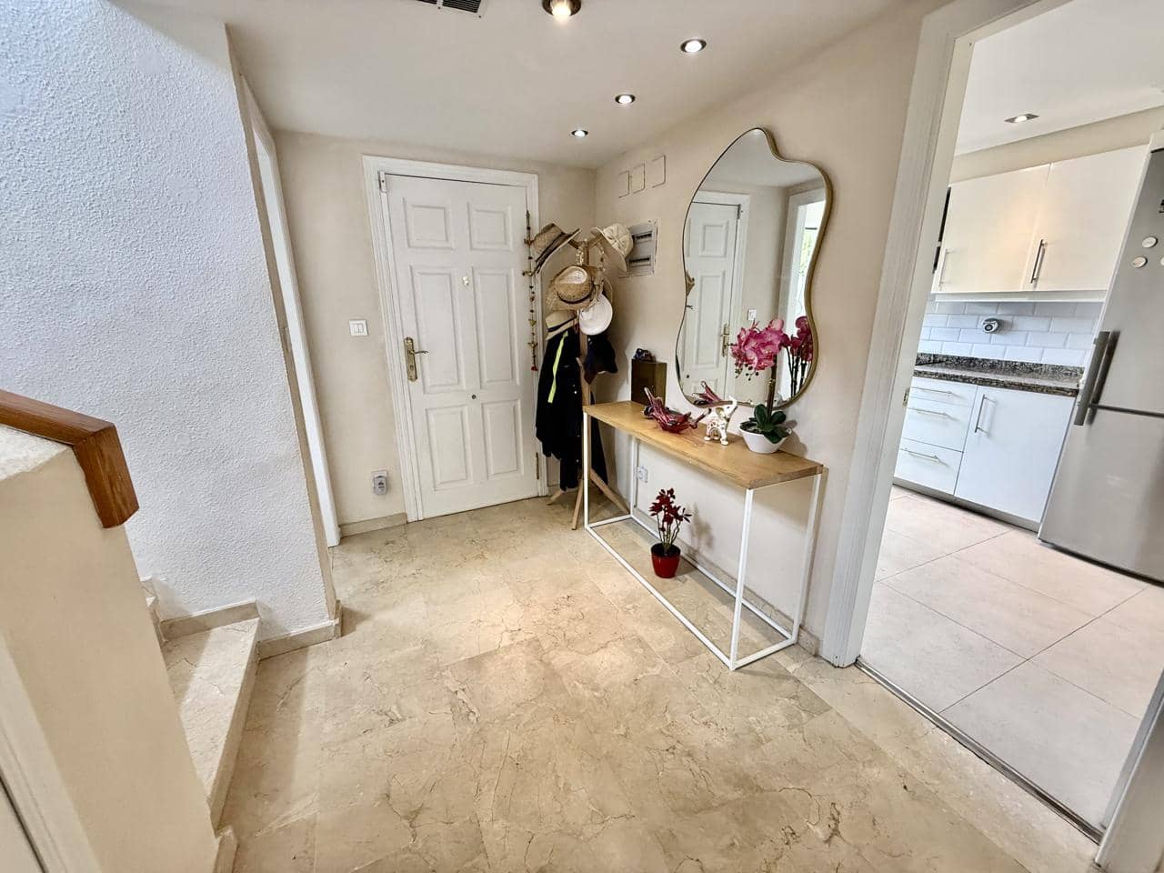 4 soverom Villa til salgs i La Nucia med svømmebasseng garasje - € 598 000 (Ref: 9809815)