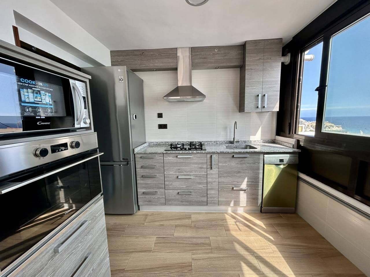 2 makuuhuone Asunto myytävänä paikassa Benidorm mukana 
autotalli - 371 000 € (Ref: 9816253)
