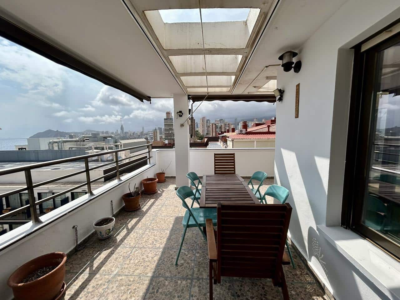 2 makuuhuone Asunto myytävänä paikassa Benidorm mukana 
autotalli - 371 000 € (Ref: 9816253)