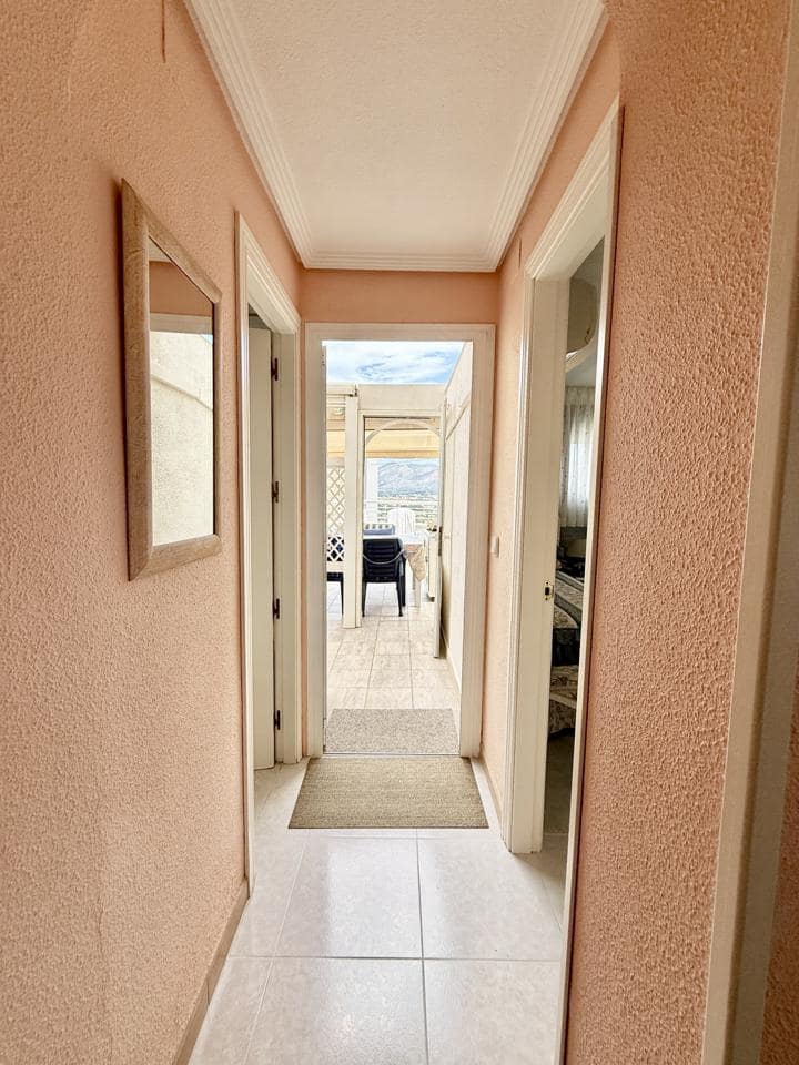 3 bedroom Flat for sale in Benidorm with pool garage - € 420,000 (Ref: 9832310)