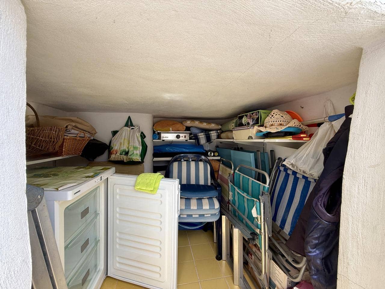 3 bedroom Flat for sale in Benidorm with pool garage - € 420,000 (Ref: 9832310)