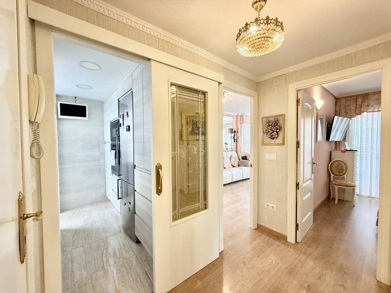 3 bedroom Flat for sale in Benidorm with pool garage - € 420,000 (Ref: 9832310)