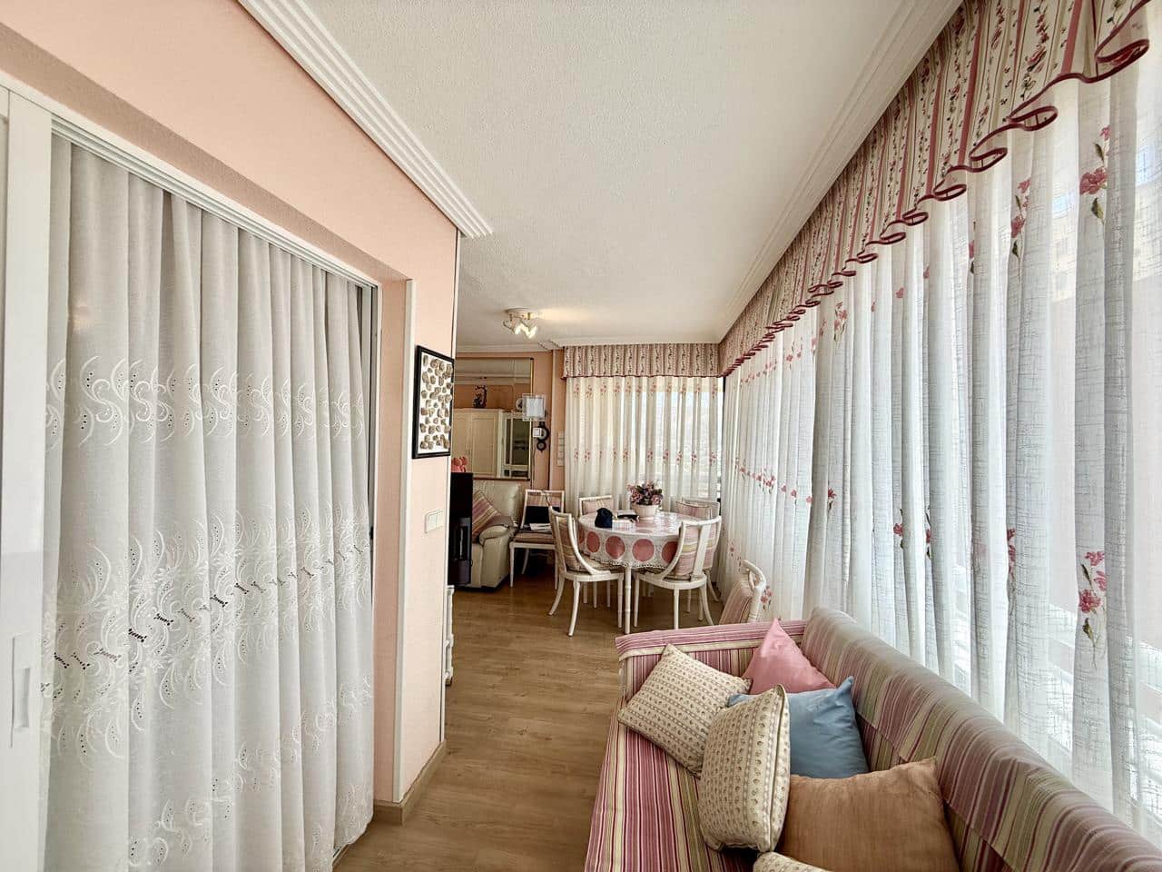 3 bedroom Flat for sale in Benidorm with pool garage - € 420,000 (Ref: 9832310)