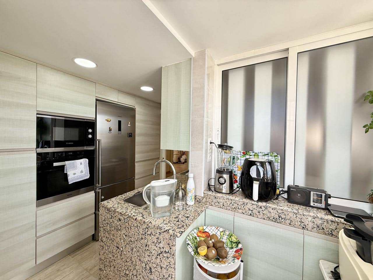 3 bedroom Flat for sale in Benidorm with pool garage - € 420,000 (Ref: 9832310)