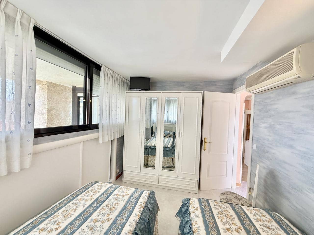 3 bedroom Flat for sale in Benidorm with pool garage - € 420,000 (Ref: 9832310)