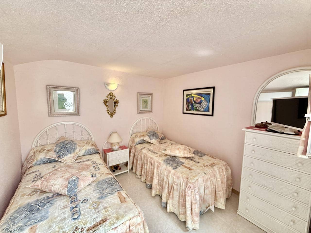 3 bedroom Flat for sale in Benidorm with pool garage - € 420,000 (Ref: 9832310)