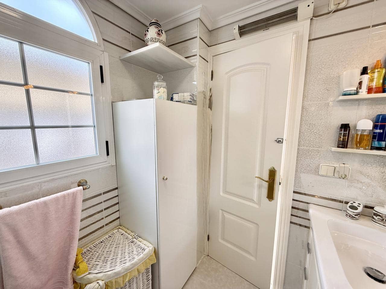3 bedroom Flat for sale in Benidorm with pool garage - € 420,000 (Ref: 9832310)
