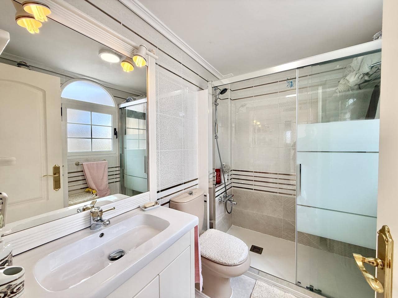 3 bedroom Flat for sale in Benidorm with pool garage - € 420,000 (Ref: 9832310)