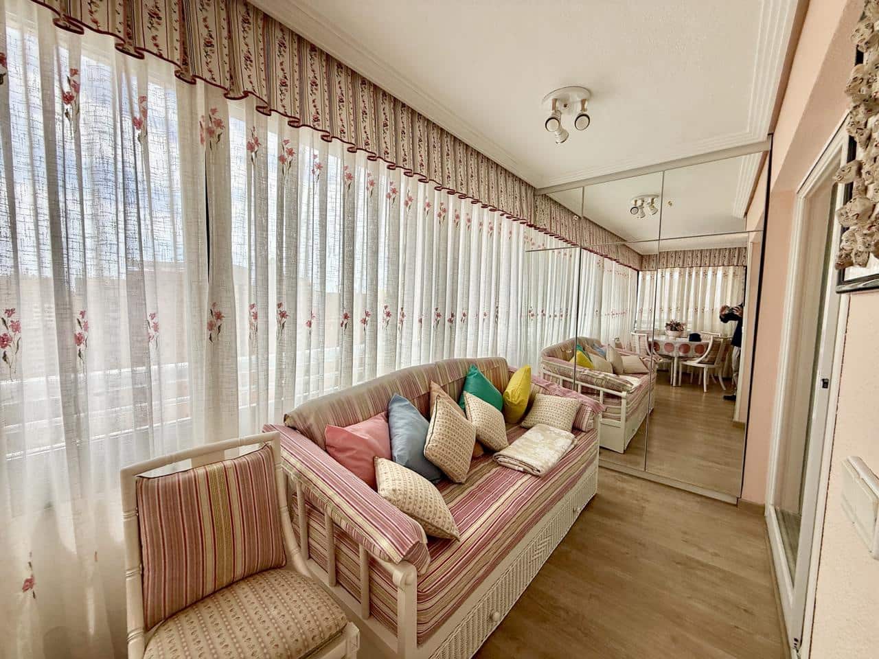 3 bedroom Flat for sale in Benidorm with pool garage - € 420,000 (Ref: 9832310)