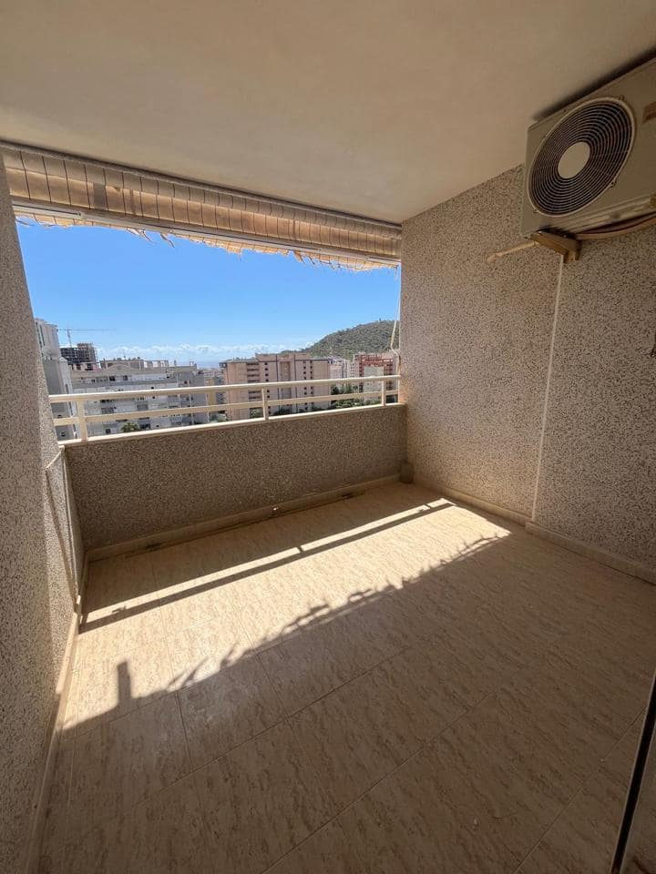 2 bedroom Flat for sale in La Villajoyosa / Vila Joiosa with pool - € 189,000 (Ref: 9834248)