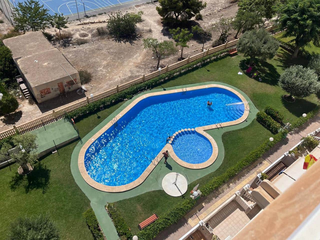 2 bedroom Flat for sale in La Villajoyosa / Vila Joiosa with pool - € 189,000 (Ref: 9834248)