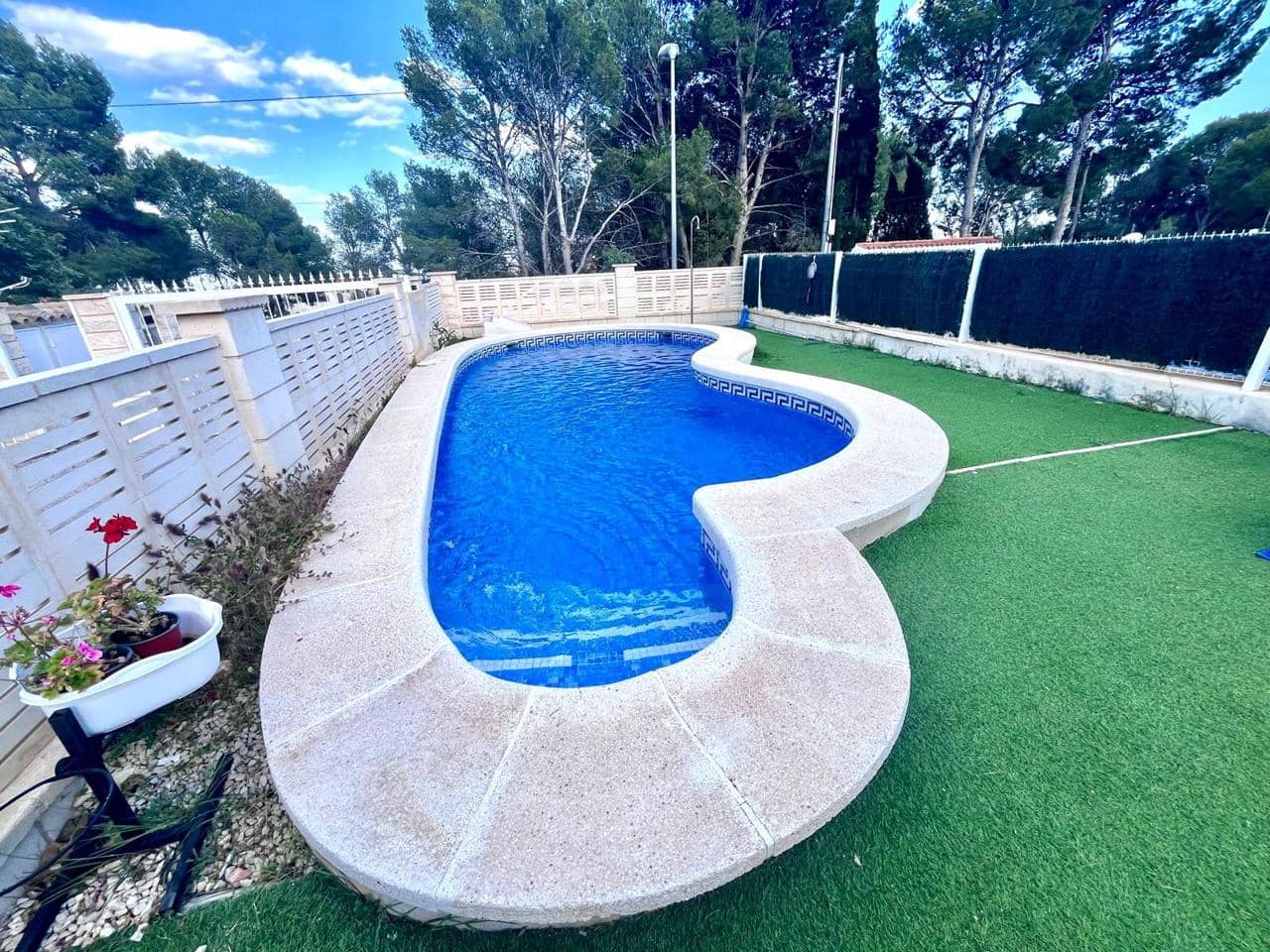 4 bedroom Villa for sale in La Nucia with pool garage - € 487,900 (Ref: 9838411)