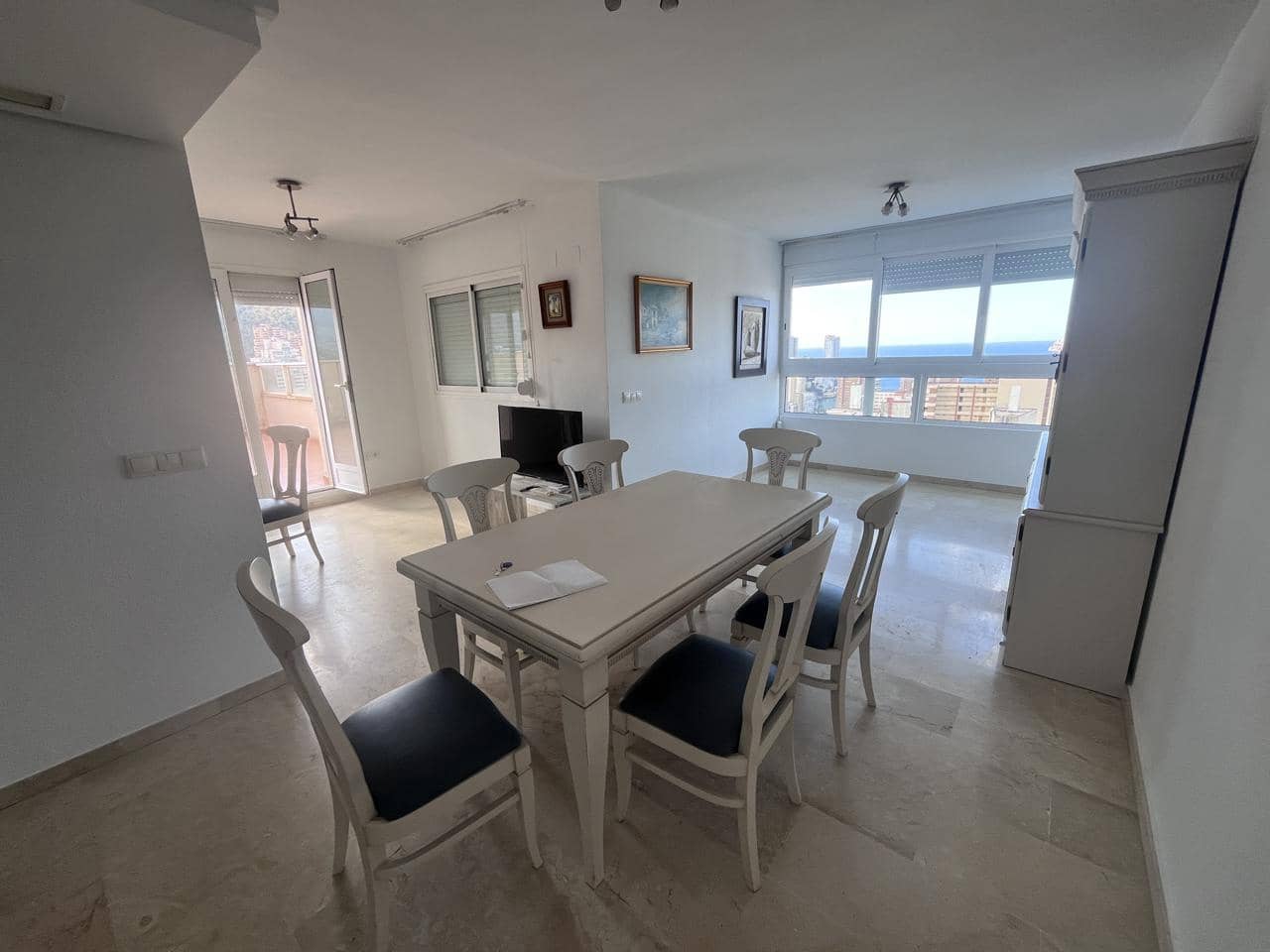 3 bedroom Flat for sale in Benidorm with pool garage - € 565,000 (Ref: 9841558)