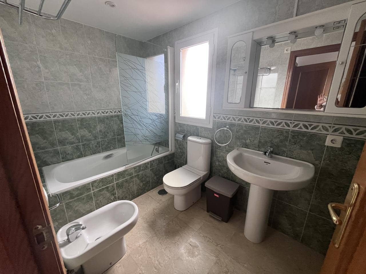 3 bedroom Flat for sale in Benidorm with pool garage - € 565,000 (Ref: 9841558)