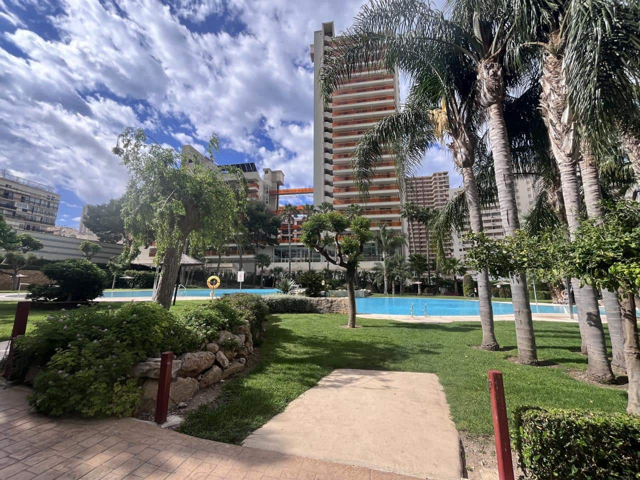 3 bedroom Flat for sale in Benidorm with pool garage - € 565,000 (Ref: 9841558)