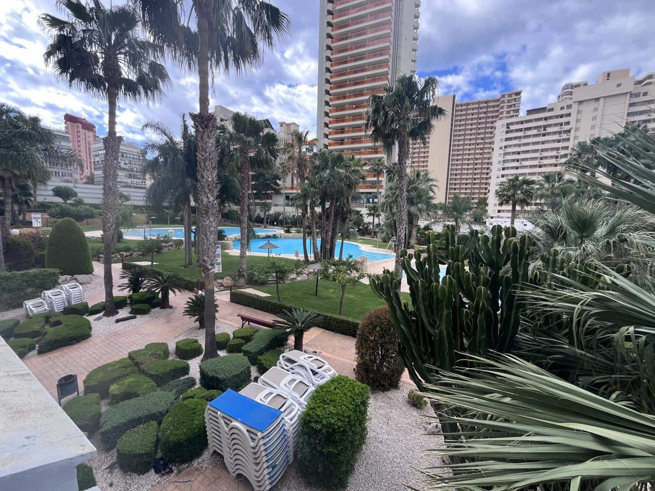 3 bedroom Flat for sale in Benidorm with pool garage - € 565,000 (Ref: 9841558)
