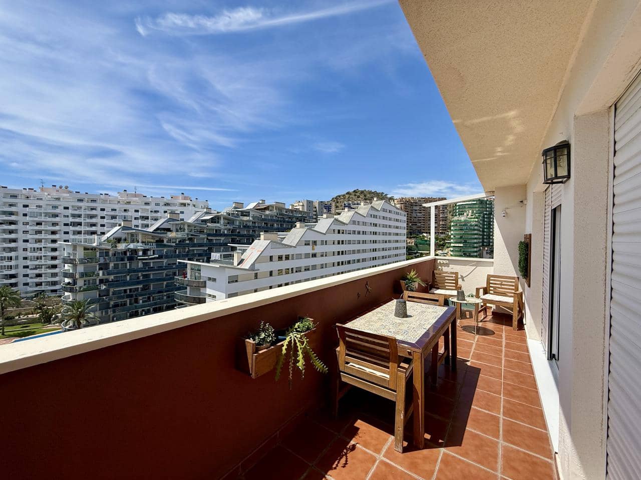 3 bedroom Flat for sale in La Villajoyosa / Vila Joiosa with garage - € 449,000 (Ref: 9844214)