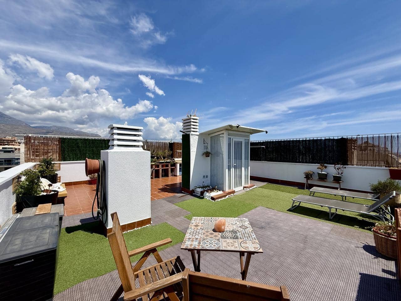 3 bedroom Flat for sale in La Villajoyosa / Vila Joiosa with garage - € 449,000 (Ref: 9844214)