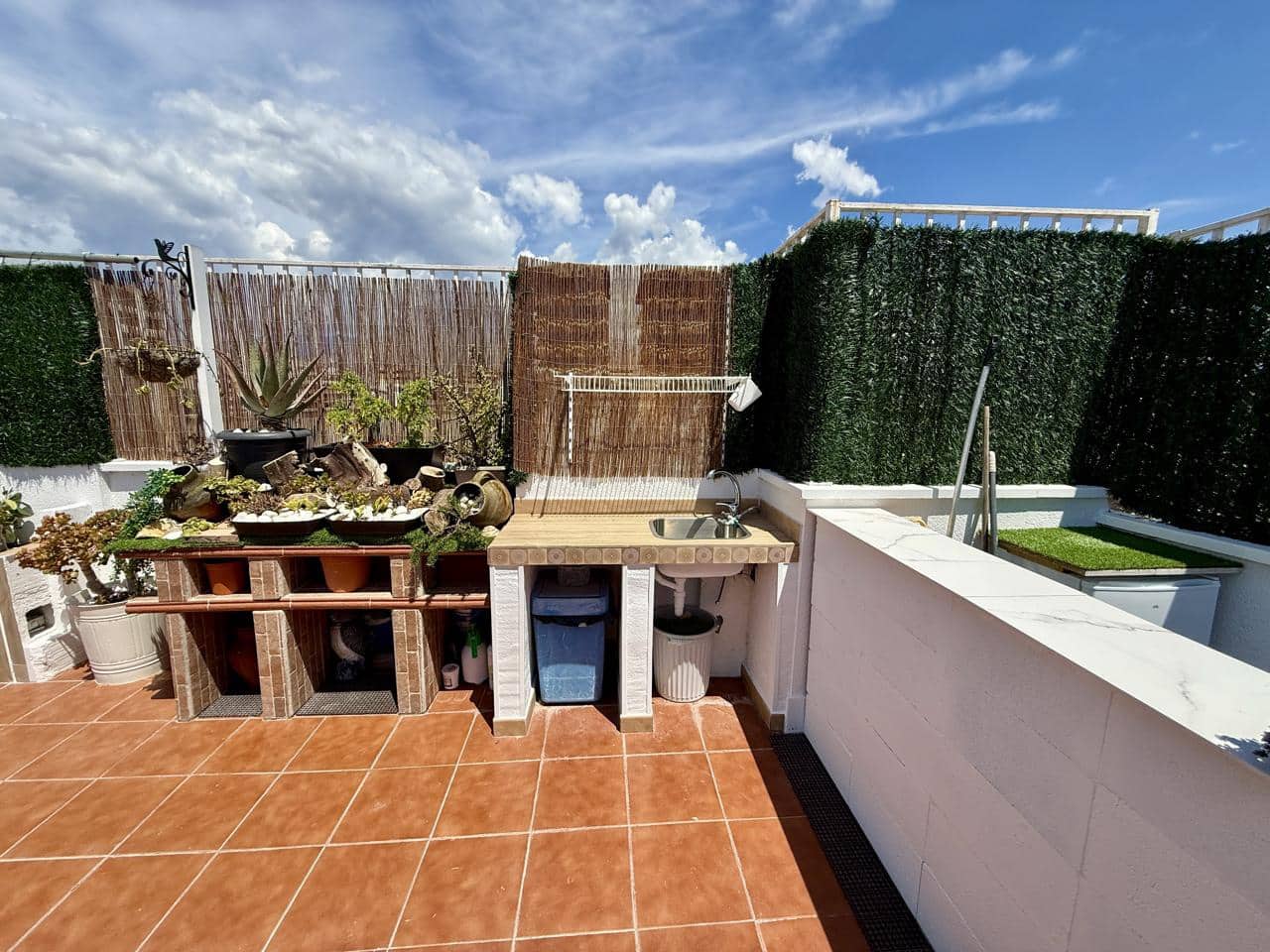 3 bedroom Flat for sale in La Villajoyosa / Vila Joiosa with garage - € 449,000 (Ref: 9844214)