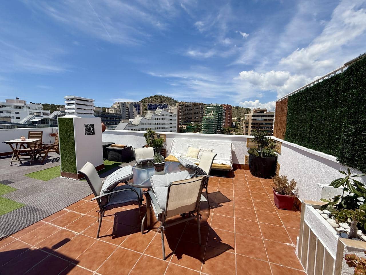 3 bedroom Flat for sale in La Villajoyosa / Vila Joiosa with garage - € 449,000 (Ref: 9844214)