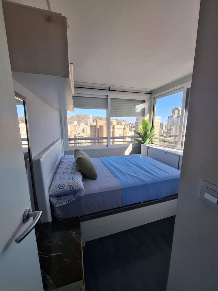 3 bedroom Flat for sale in Benidorm - € 390,000 (Ref: 9844404)