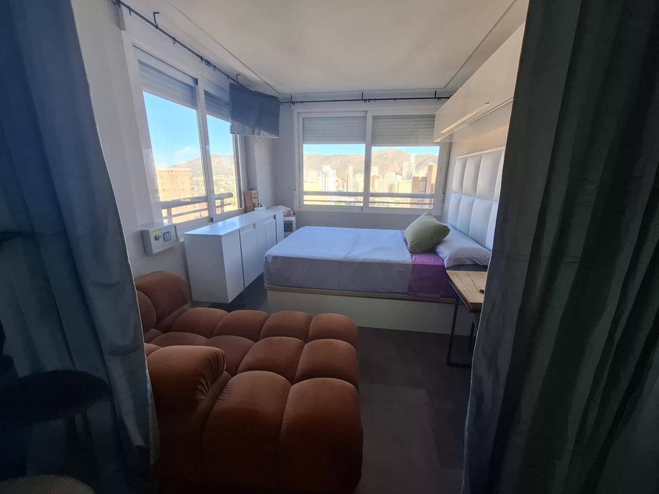 3 bedroom Flat for sale in Benidorm - € 390,000 (Ref: 9844404)