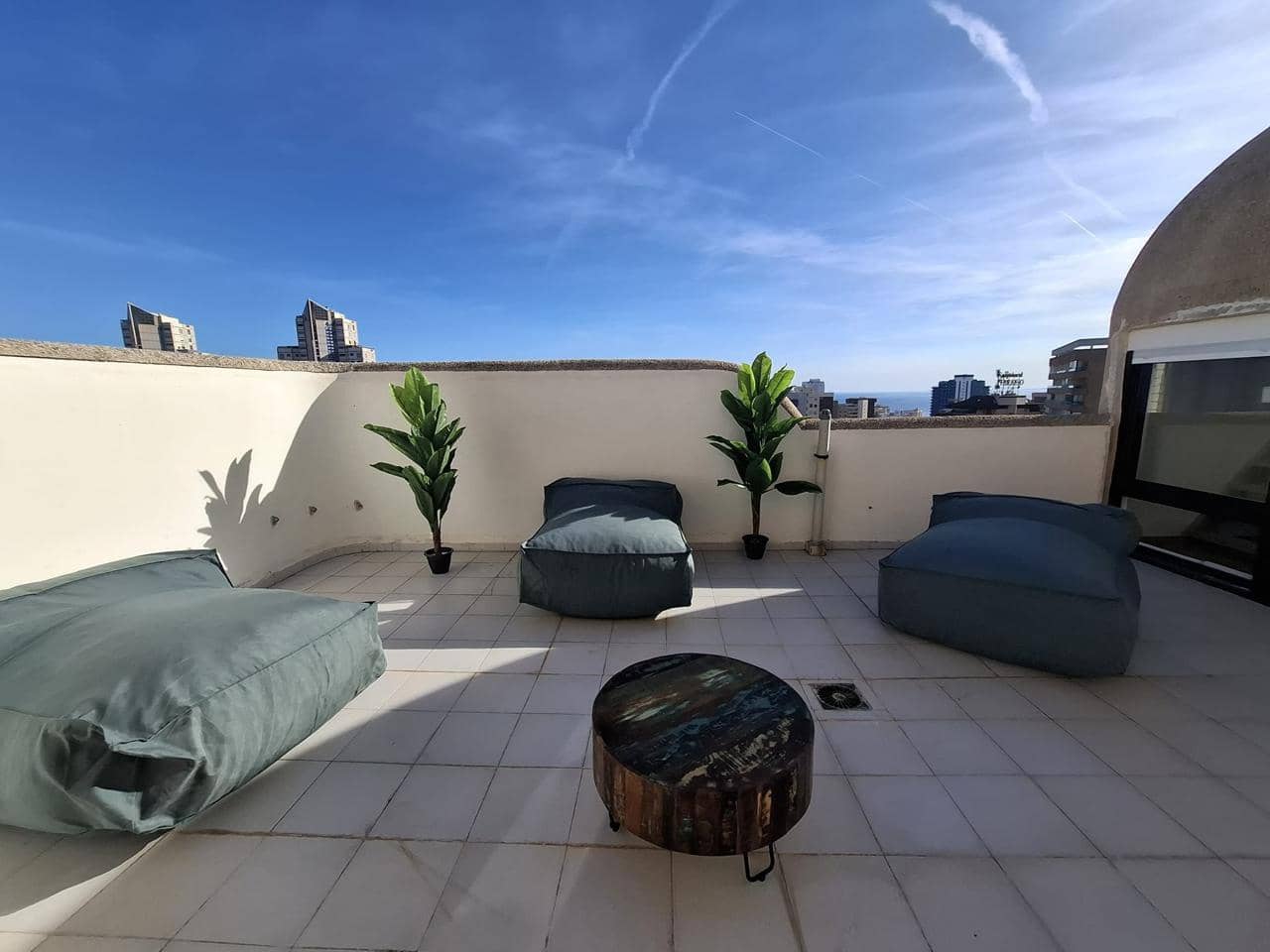 3 bedroom Flat for sale in Benidorm - € 390,000 (Ref: 9844404)