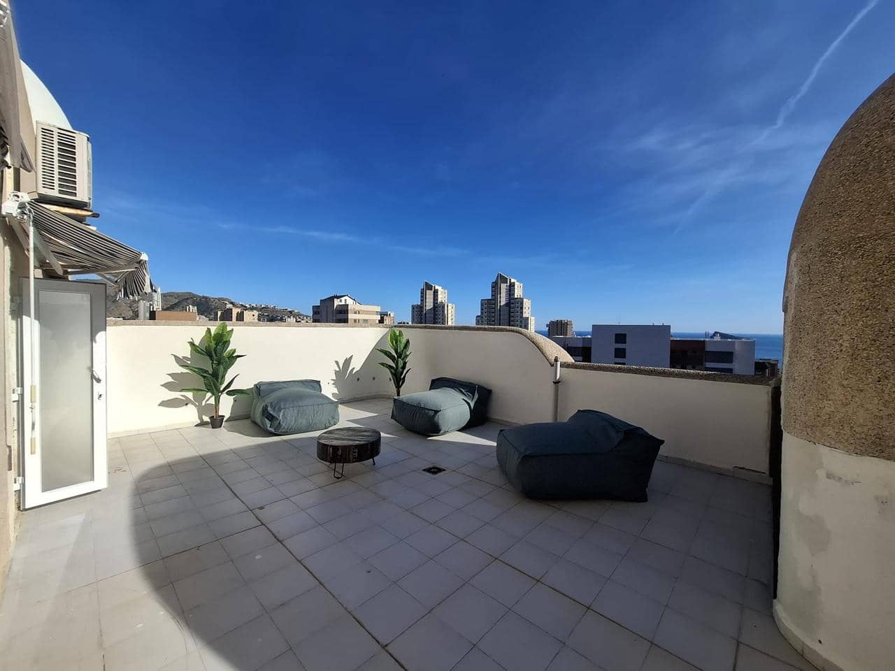 3 bedroom Flat for sale in Benidorm - € 390,000 (Ref: 9844404)