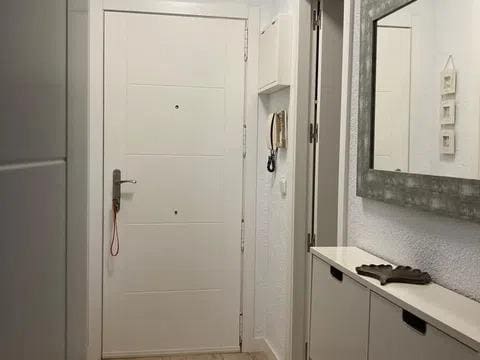 1 makuuhuone Asunto myytävänä paikassa Benidorm mukana uima-altaan 
autotalli - 365 000 € (Ref: 9850360)