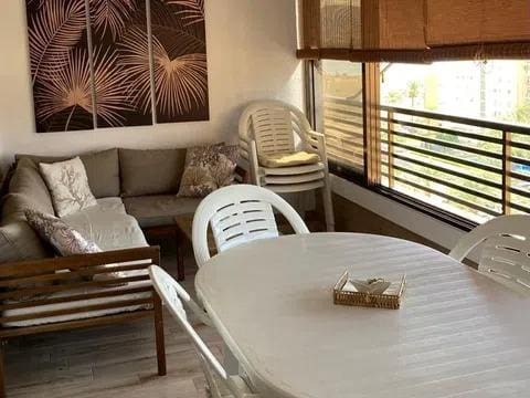 1 makuuhuone Asunto myytävänä paikassa Playa Poniente, Benidorm mukana uima-altaan 
autotalli - 365 000 € (Ref: 9850360)