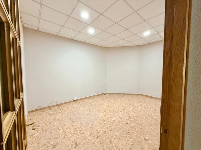 Entreprise de 1 chambre à louer à Colonia Madrid, Benidorm - 1 500 € (Ref: 9874187)