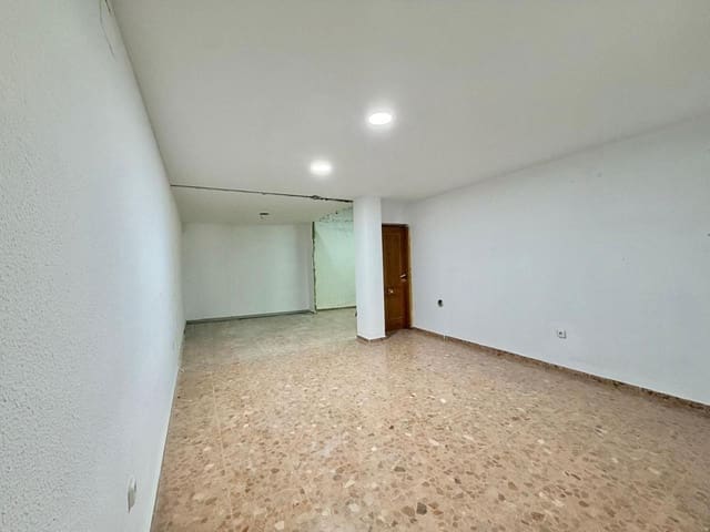 Entreprise de 1 chambre à louer à Colonia Madrid, Benidorm - 1 500 € (Ref: 9874187)