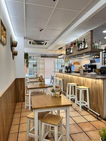 2 quarto Empresa para arrendar em Playa Levante, Benidorm - 1 600 € (Ref: 9890956)