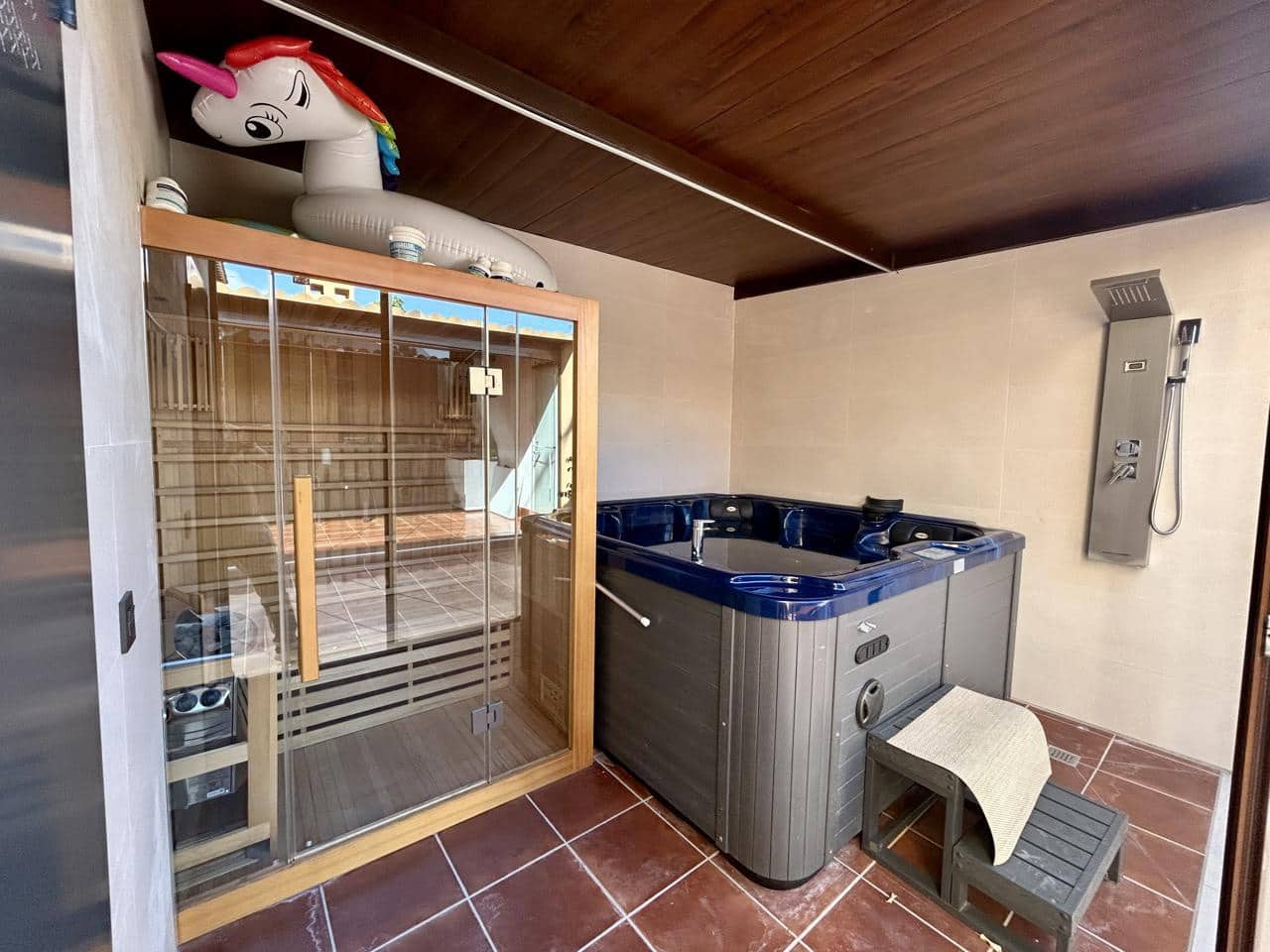 5 Zimmer Villa zu verkaufen in Benidorm mit Pool Garage - 615.000 € (Ref: 9895155)
