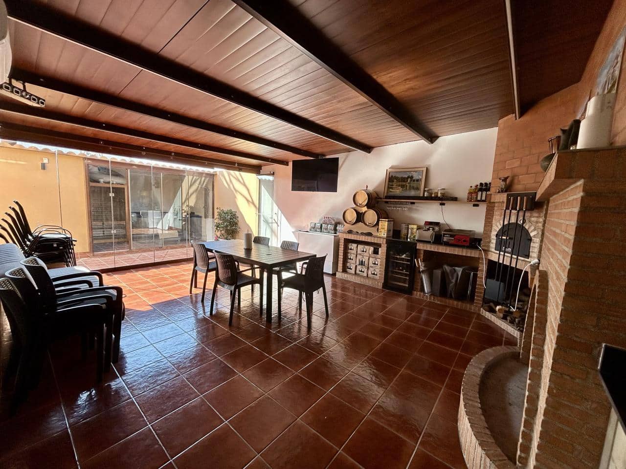 5 Zimmer Villa zu verkaufen in Benidorm mit Pool Garage - 615.000 € (Ref: 9895155)