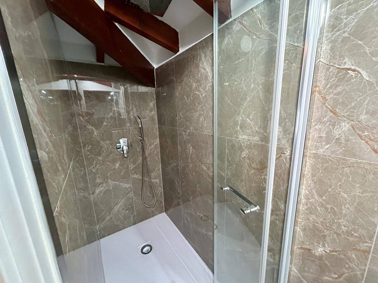 5 Zimmer Villa zu verkaufen in Benidorm mit Pool Garage - 615.000 € (Ref: 9895155)