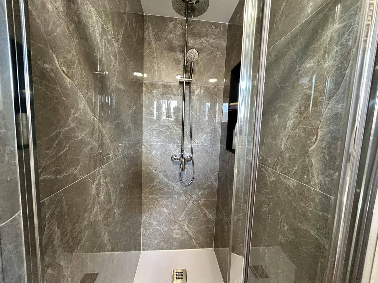5 Zimmer Villa zu verkaufen in Benidorm mit Pool Garage - 615.000 € (Ref: 9895155)