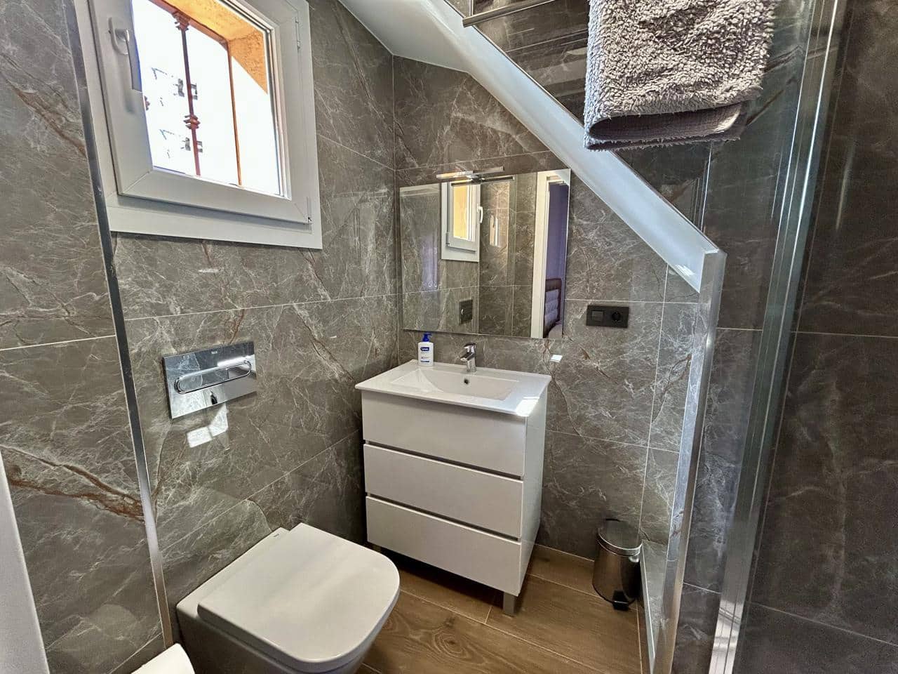 5 Zimmer Villa zu verkaufen in Benidorm mit Pool Garage - 615.000 € (Ref: 9895155)
