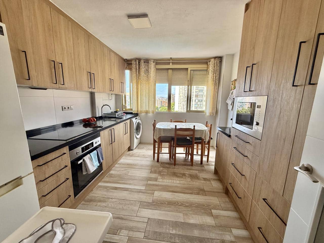 3 Zimmer Wohnung zu verkaufen in Benidorm mit Garage - 273.000 € (Ref: 9895273)