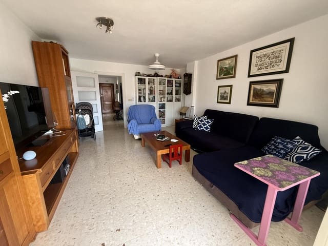 3 bedroom Flat for sale in Juzgados - Plaza de Toros, Benidorm with garage - € 273,000 (Ref: 9895273)