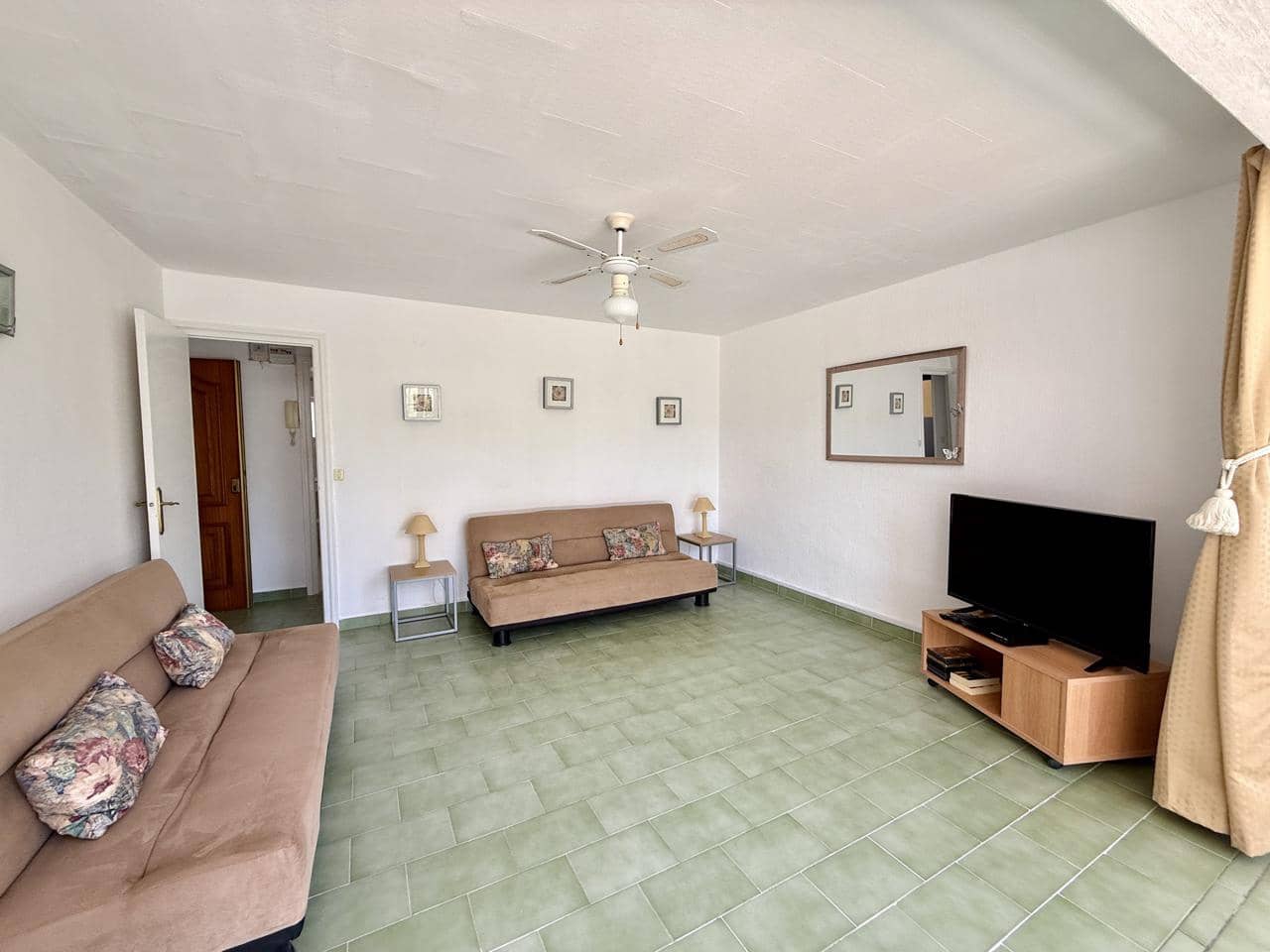 1 bedroom Flat for sale in Benidorm with pool garage - € 149,000 (Ref: 9924936)