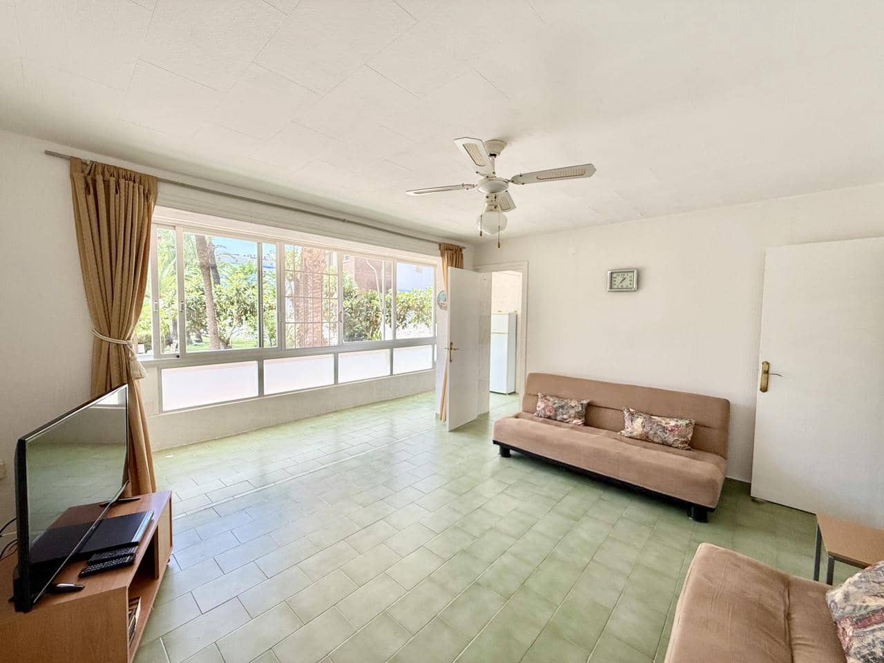 1 bedroom Flat for sale in Benidorm with pool garage - € 149,000 (Ref: 9924936)